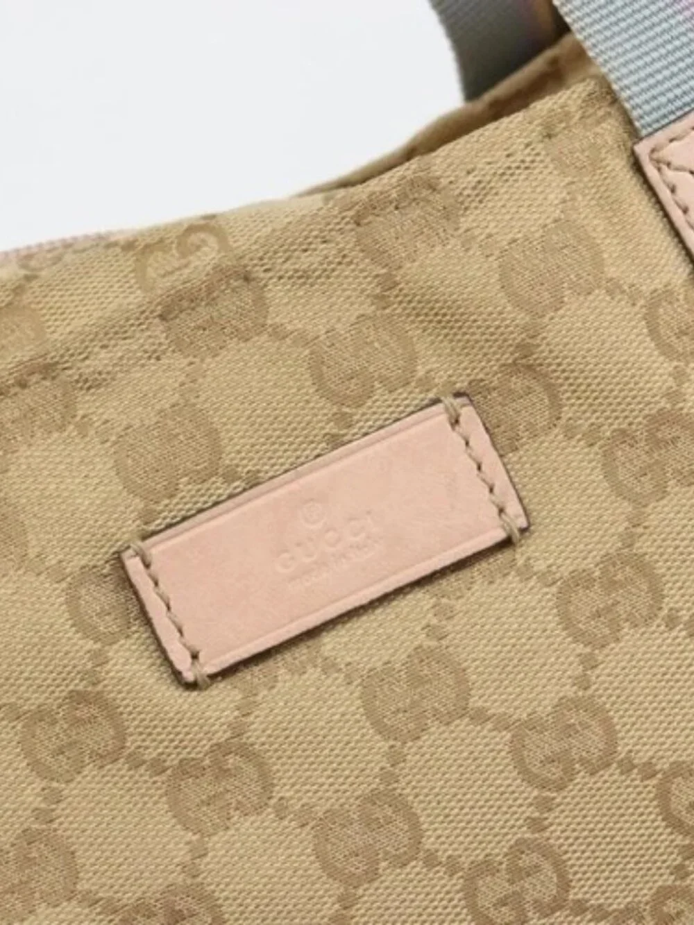 Gucci brand	gucci color	beige